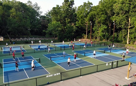 Pickleball là môn thể thao gì